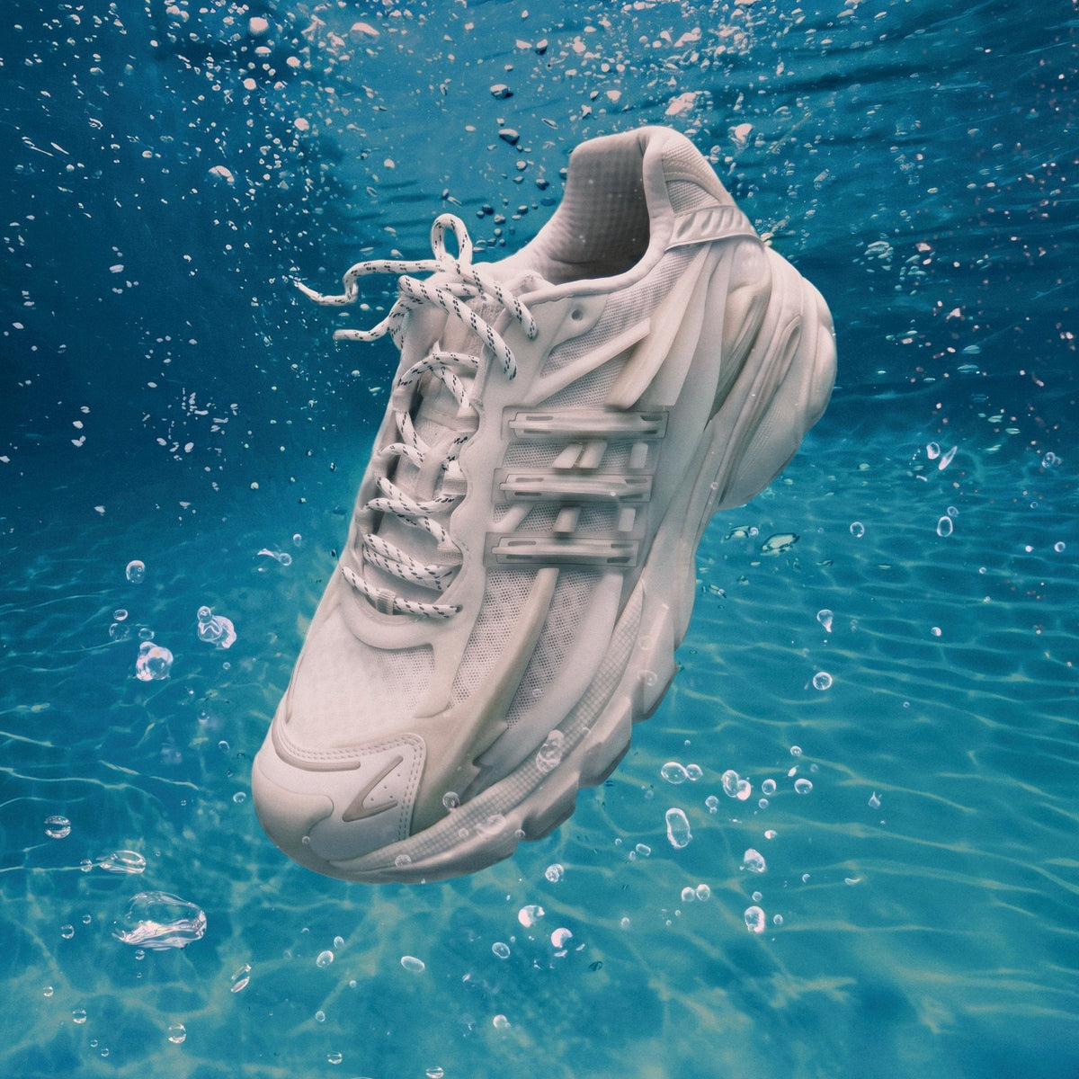 พบกับ Adistar Jellyfish งานคอลแลบสุดล้ำจาก Pharrell Williams x adidas วางจำหน่ายเฉพาะออนไลน์ที่ JD Sports!