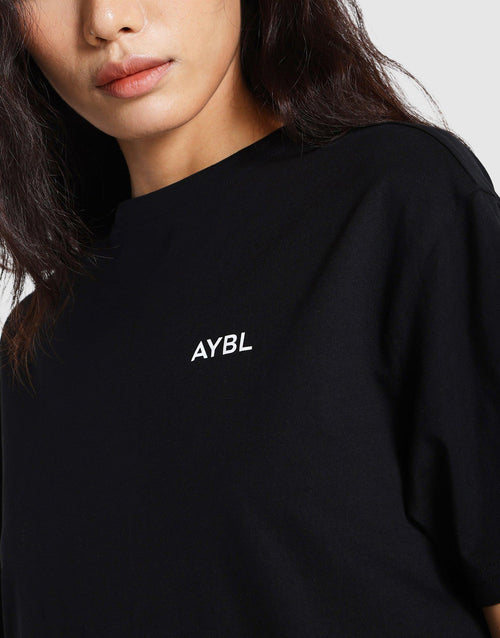 เสื้อยืดผู้หญิง Essential