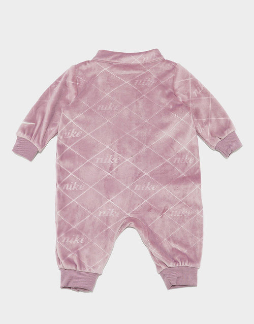 ชุดเด็กวัยหัดเดิน Cozy Monogram