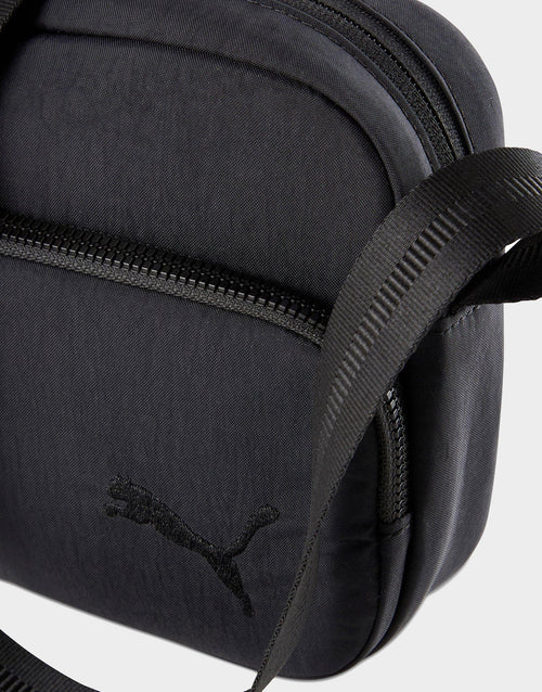 กระเป๋า HER Crossbody (2L)