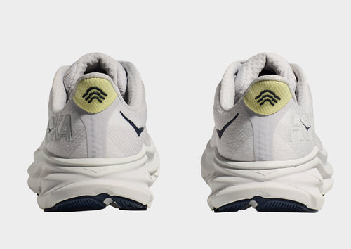 รองเท้าผู้หญิง CLIFTON 9