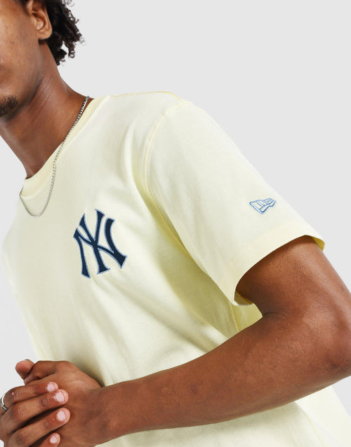 เสื้อยืดผู้ชาย Washed Effect NY Yankees