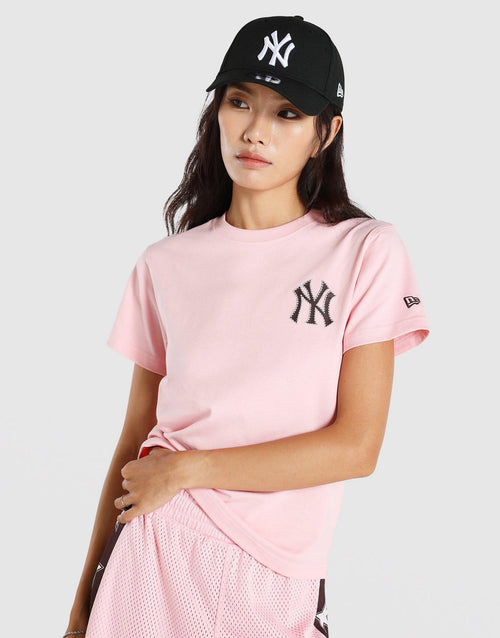 เสื้อยืดผู้หญิง Regular NY Yankees