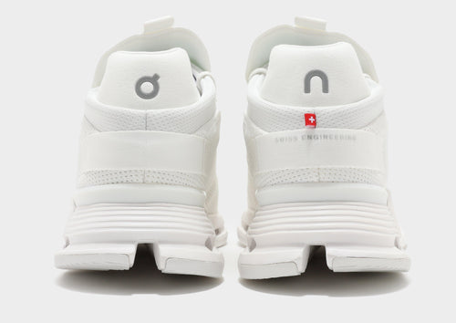 รองเท้าผู้ชาย Cloudnova Undyed