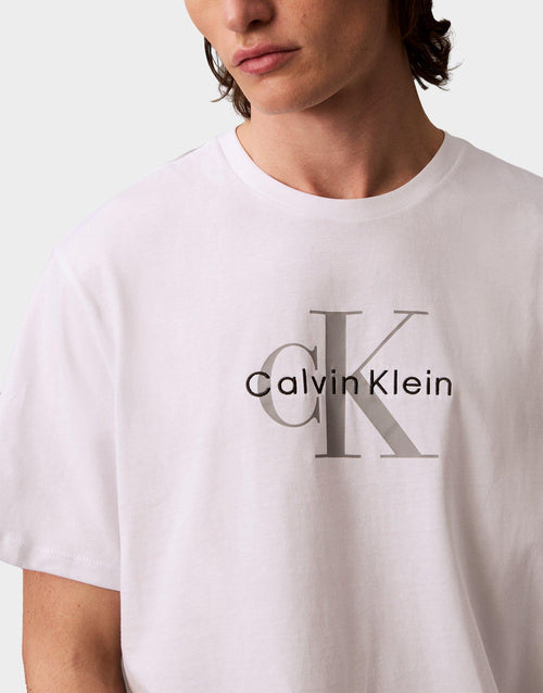 เสื้อยืดผู้ชาย Monogram