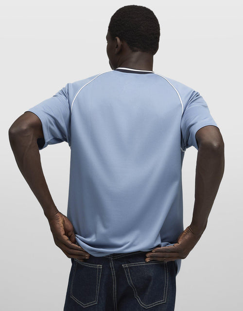 เสื้อฟุตบอล Essential