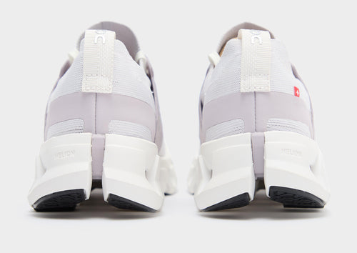 รองเท้าผู้หญิง Cloudswift 4