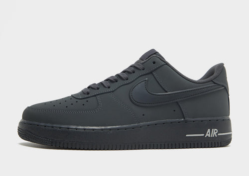 รองเท้าผู้ชาย Air Force 1 '07