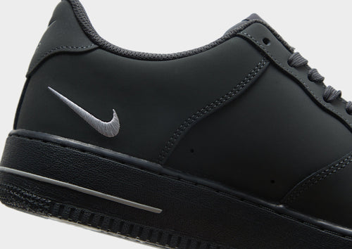 รองเท้าผู้ชาย Air Force 1 '07