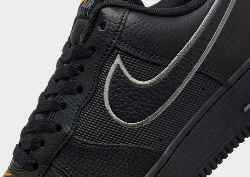 รองเท้าผู้ชาย Air Force 1 ’07