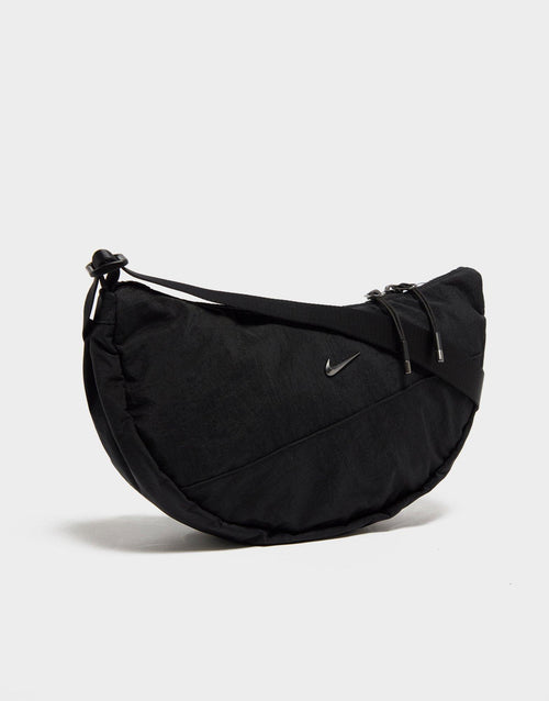 กระเป๋า Aura Crescent Crossbody (4L)