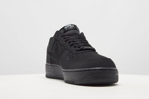 รองเท้าผู้ชาย Air Force 1 '07 LV8