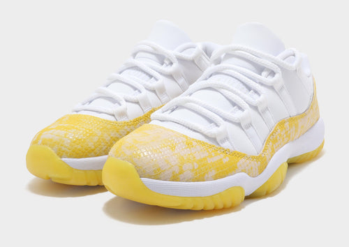 รองเท้าผู้หญิง Air 11 Retro Low