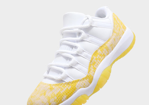รองเท้าผู้หญิง Air 11 Retro Low