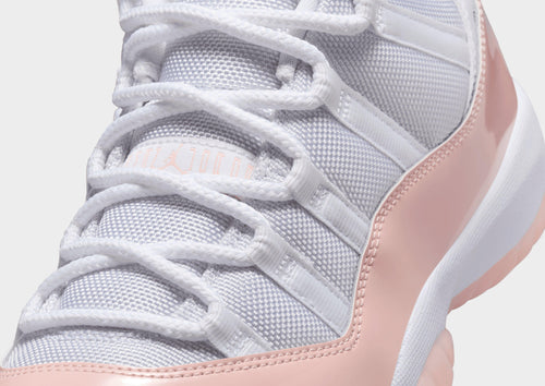 รองเท้าผู้หญิง Air 11 Retro Low