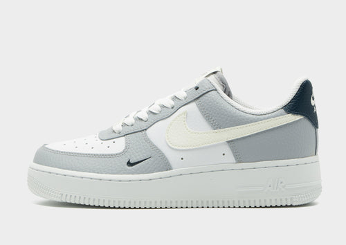 รองเท้าผู้หญิง Air Force 1 '07