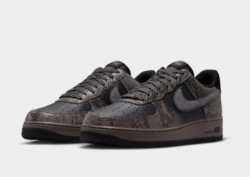 รองเท้าผู้ชาย Air Force 1 '07 LV8