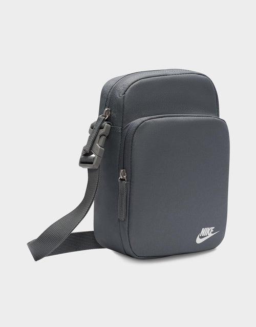 กระเป๋า Heritage Crossbody (4L)