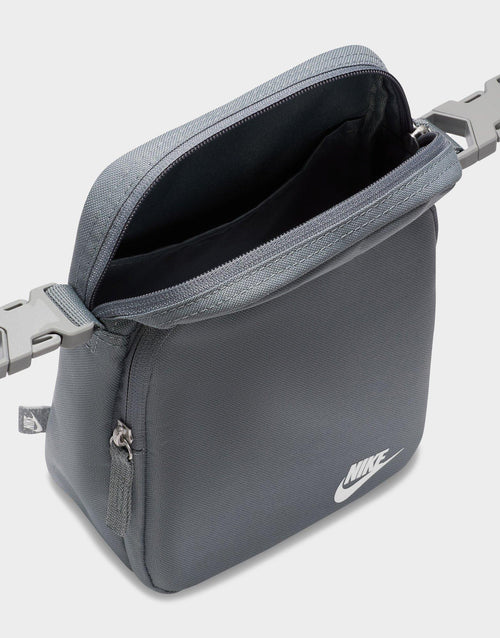 กระเป๋า Heritage Crossbody (4L)