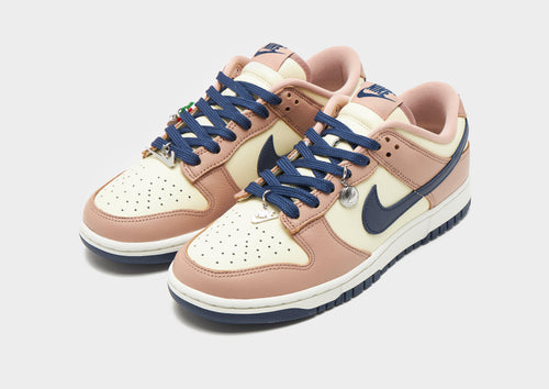 รองเท้าผู้หญิง Dunk Low SE