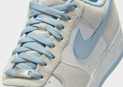 รองเท้าผู้ชาย Air Force 1 '07 LV8