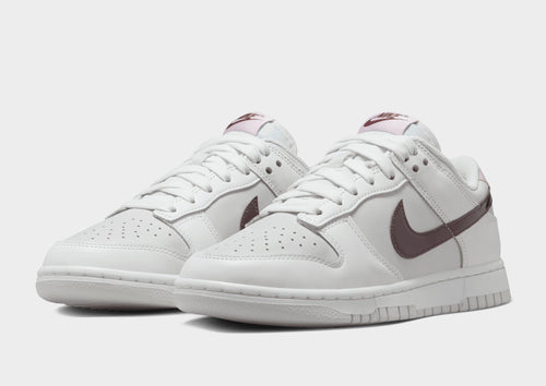 รองเท้าผู้หญิง Dunk Low