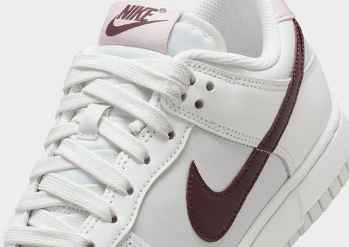 รองเท้าผู้หญิง Dunk Low