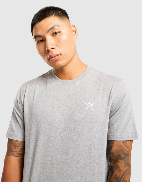 เสื้อยืดผู้ชาย Trefoil Essentials