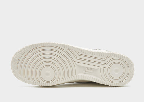 รองเท้าผู้ชาย Air Force 1 '07 SE LNY