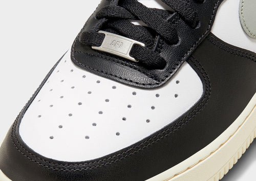 รองเท้าผู้ชาย Air Force 1 '07