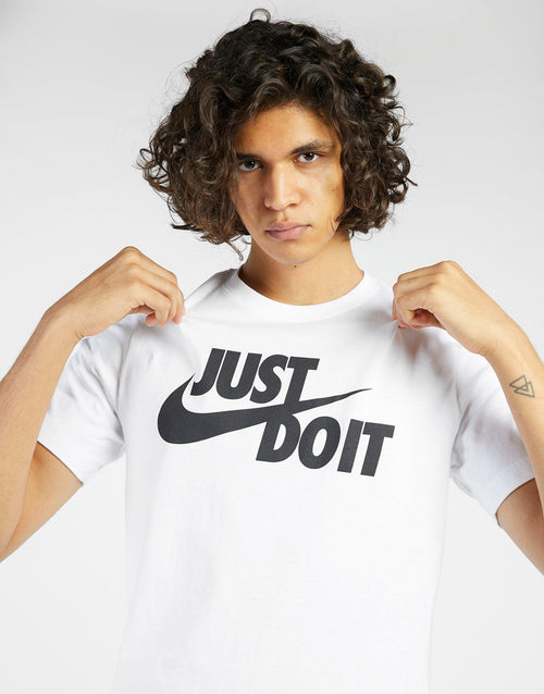 เสื้อยืดผู้ชาย Just Do It Swoosh
