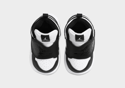 รองเท้าเด็กวัยหัดเดิน Sky Jordan 1