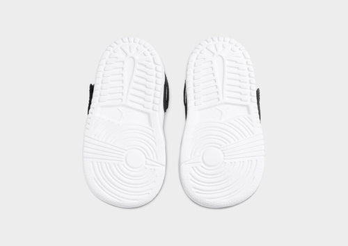 รองเท้าเด็กวัยหัดเดิน Sky Jordan 1