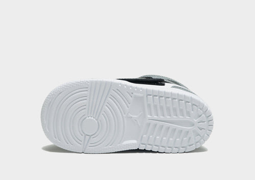 รองเท้าเด็กวัยหัดเดิน Sky Jordan 1