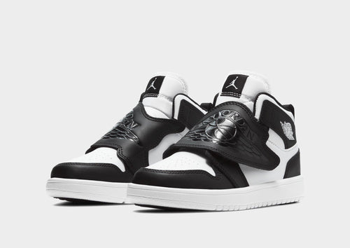 รองเท้าเด็กเล็ก Sky Jordan 1