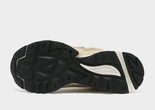 รองเท้าผู้หญิง 878