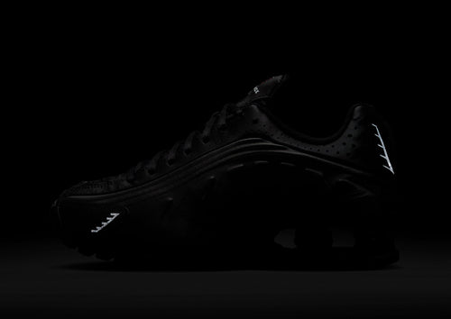 รองเท้าเด็กโต Shox R4