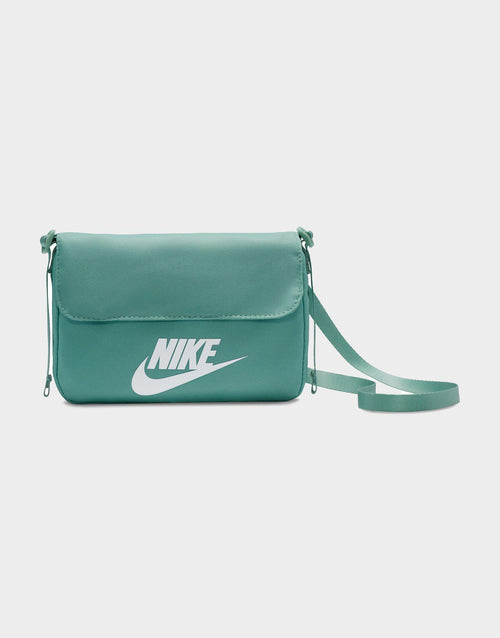 กระเป๋า Sportswear Futura 365 (3L)