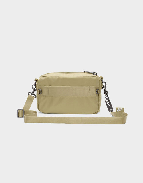 กระเป๋า Sportswear Futura Luxe Crossbody (1L)