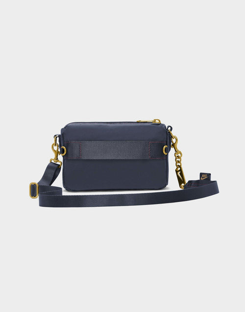 กระเป๋าคาด Sportswear Futura Luxe Crossbody (1L)