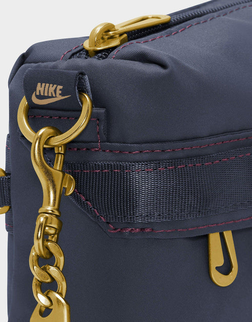 กระเป๋าคาด Sportswear Futura Luxe Crossbody (1L)