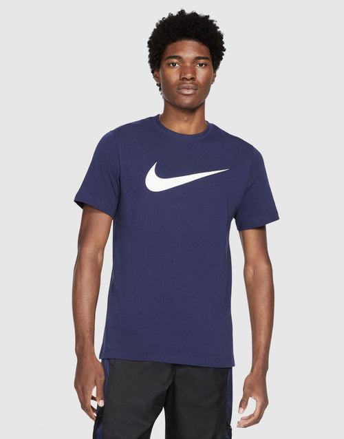 เสื้อยืดผู้ชาย Sportswear Swoosh