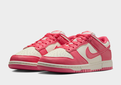 รองเท้าผู้หญิง Dunk Low
