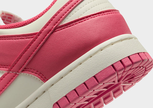 รองเท้าผู้หญิง Dunk Low