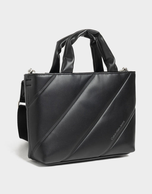 กระเป๋า Quilted Micro Tote