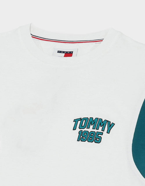 เสื้อยืดผู้ชาย Linear Logo