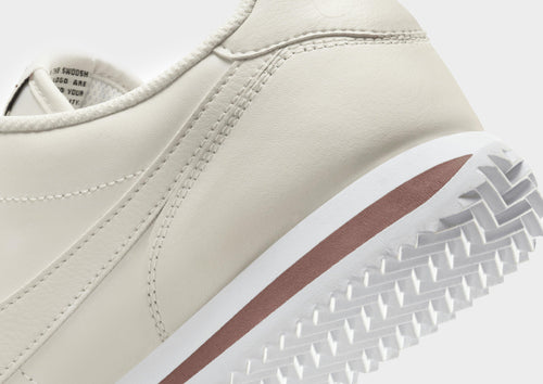 รองเท้าผู้หญิง Cortez