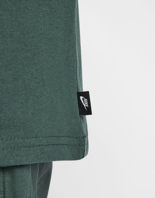 เสื้อยืดผู้ชาย Sportswear Premium Essentials