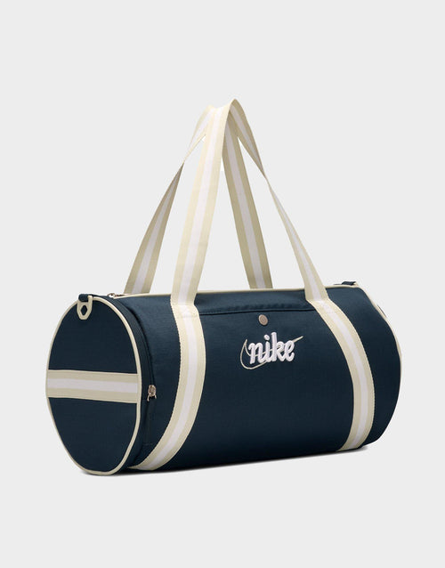 กระเป๋าสะพายข้าง Heritage Retro Duffel (13L)