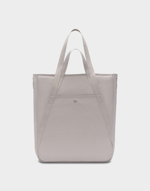 กระเป๋าสะพาย Gym Tote (28L)